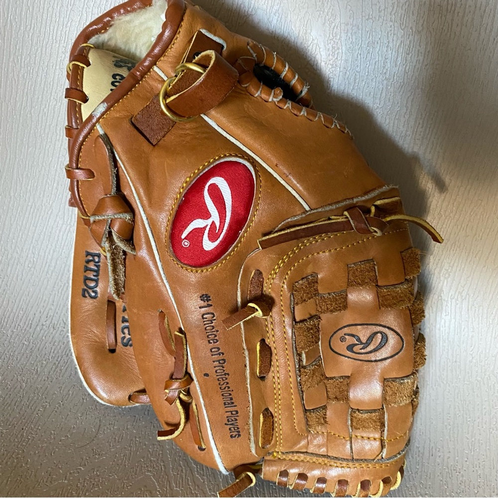 Rawlings Derek Jeter Special Edition RTD2 series 12inch lefthand baseball mitt